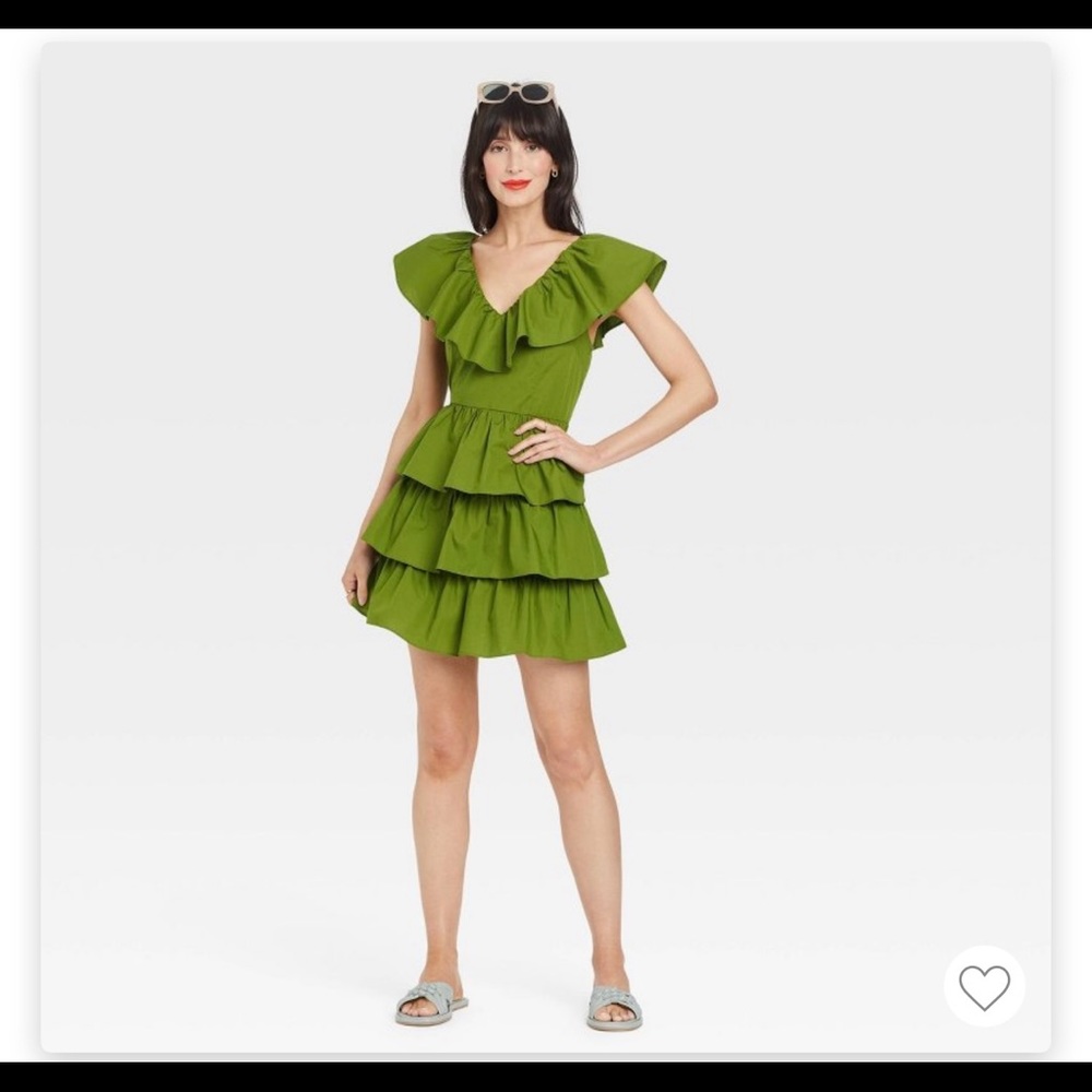 NWT- target womens flutter short sleeve tiered dress- small